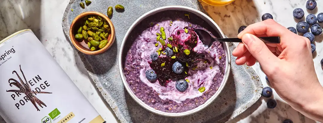 Blaubeer Protein Porridge